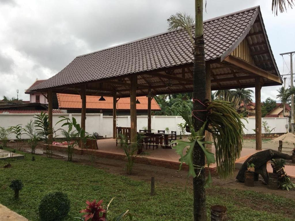 Leego Hotel Luang Prabang Exteriör bild